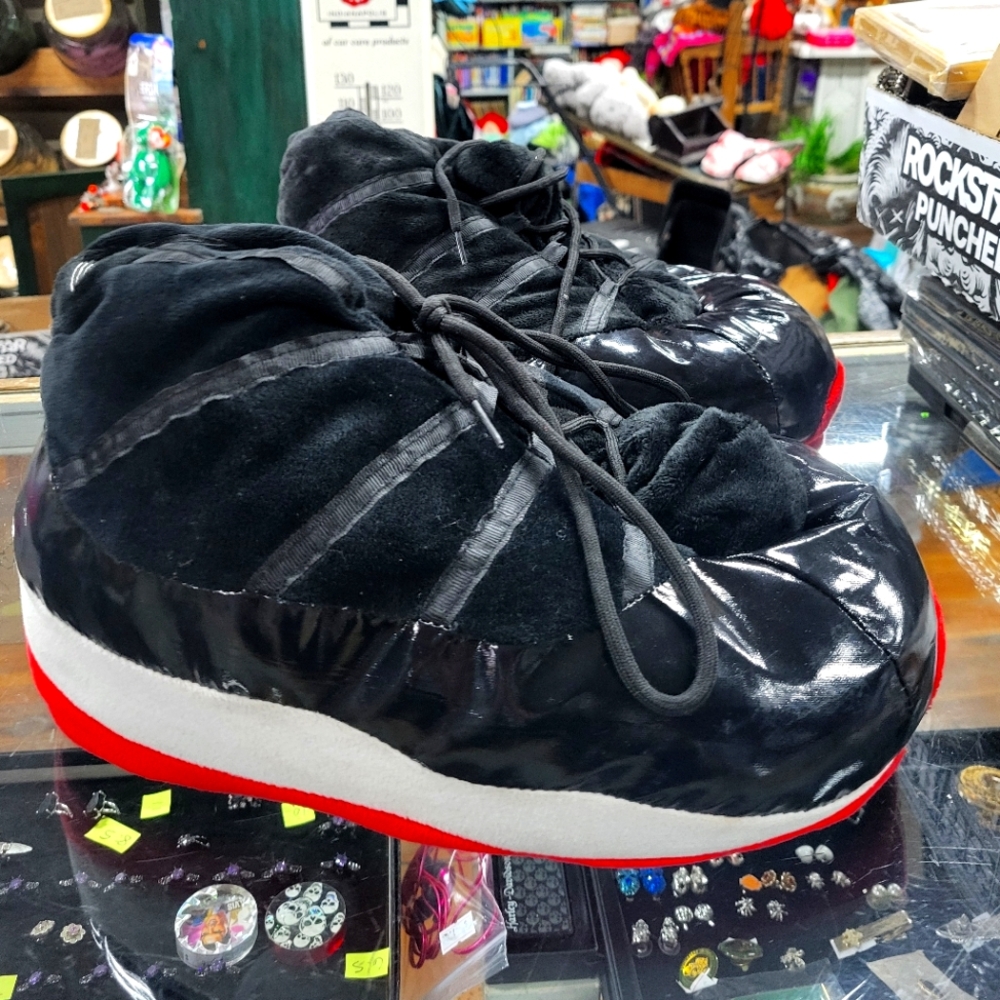 Nike Air Jordan XL II Plush Slippers